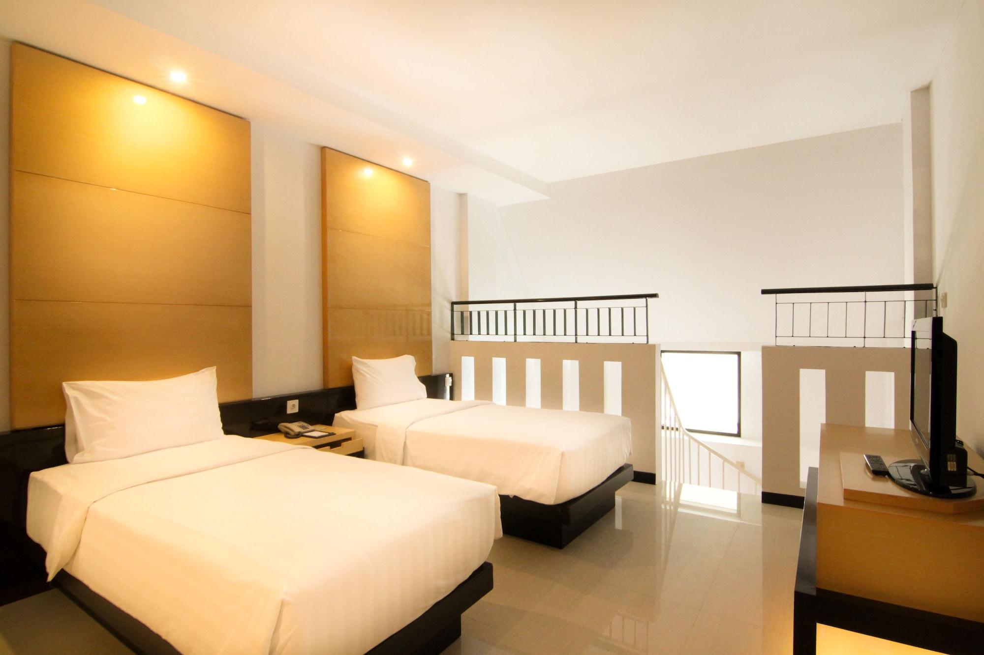 Hotel Santika Premiere Malang Exterior foto