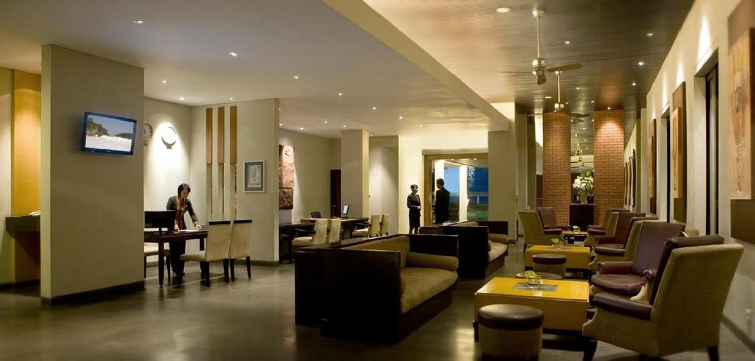 Hotel Santika Premiere Malang Exterior foto