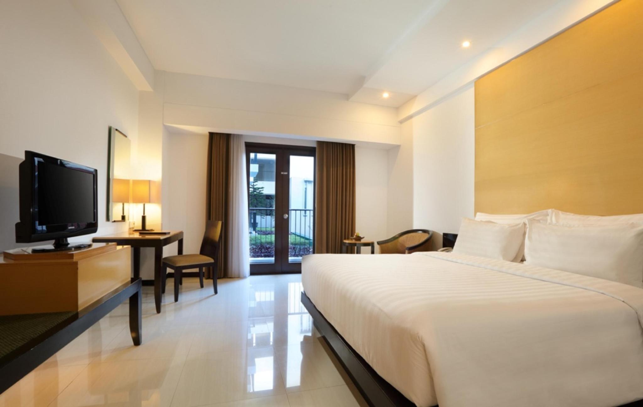 Hotel Santika Premiere Malang Exterior foto