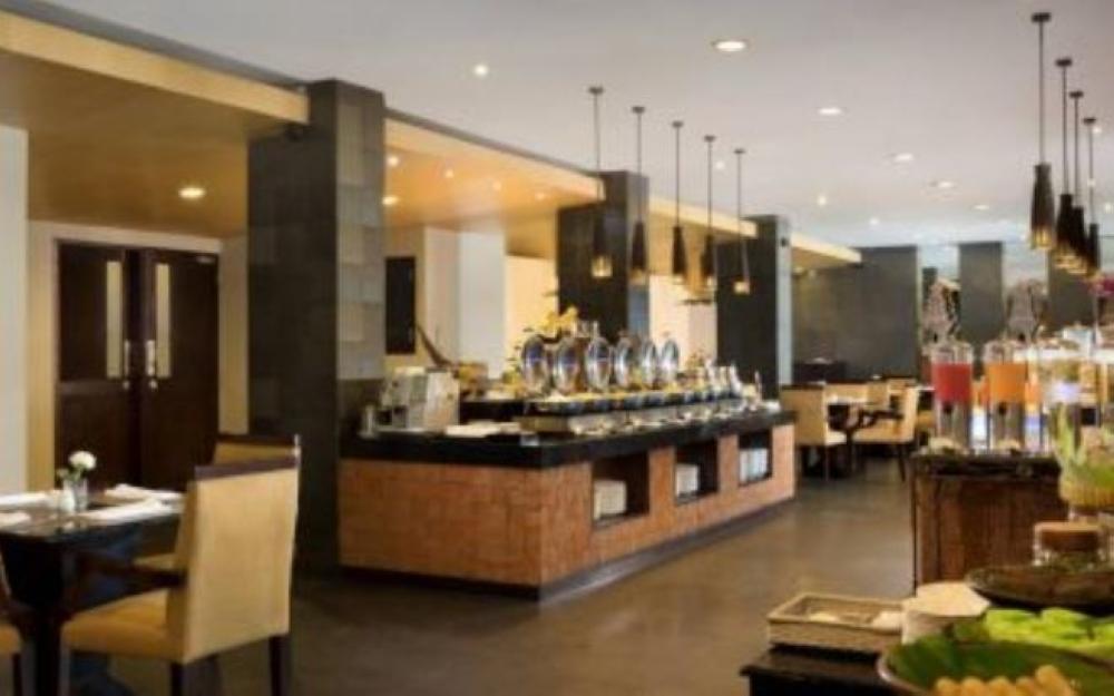 Hotel Santika Premiere Malang Exterior foto